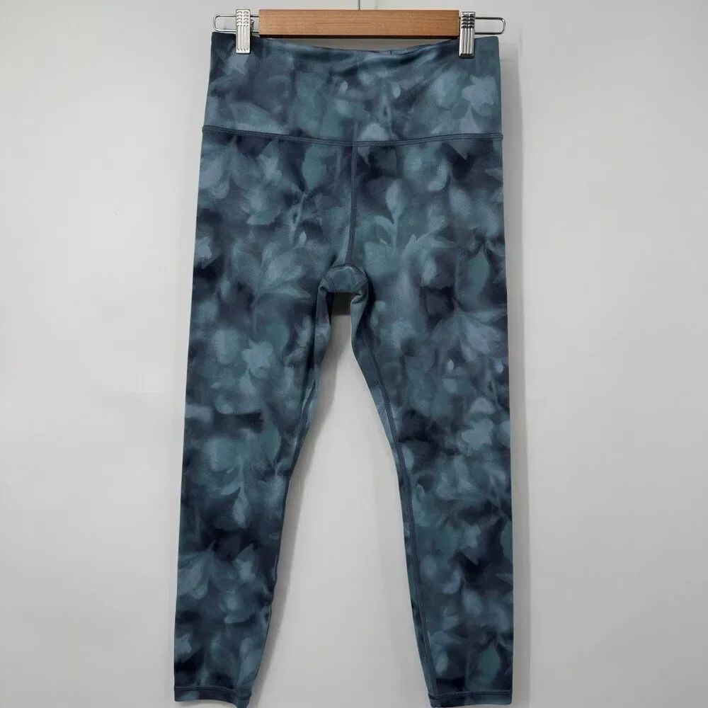 Athleta Serene Riviera Green Blue Watercolor Elation Printed 7/8 Tights Medium